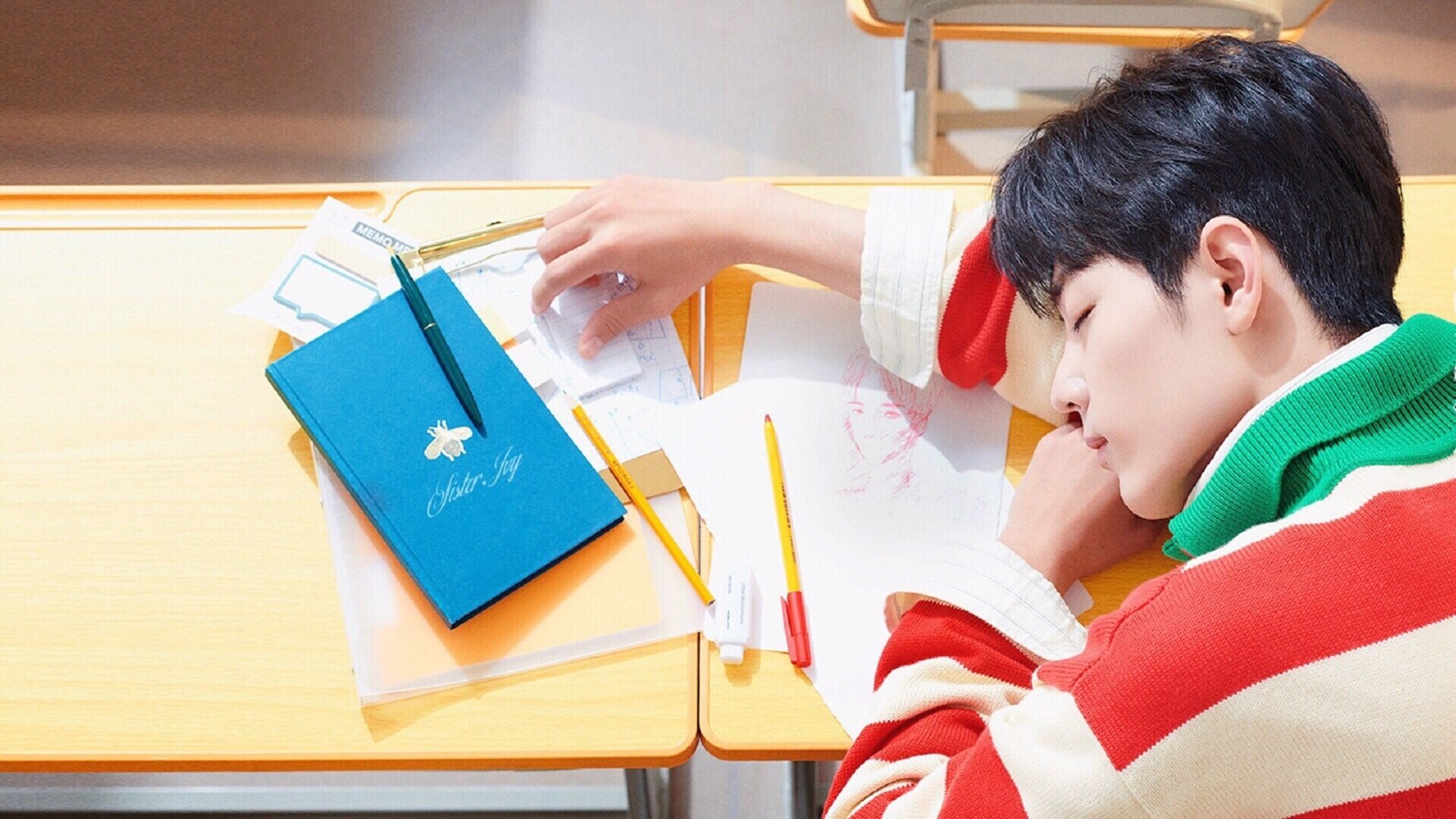 当爵士乐的鼓点踏碎蜂鸣，伦纳德于焦点之夜完成无声接管