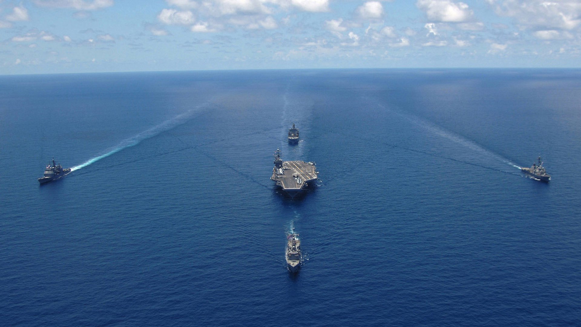 今夜胜负手，无关9号！莱万以前腰灵魂导演年度焦点之战