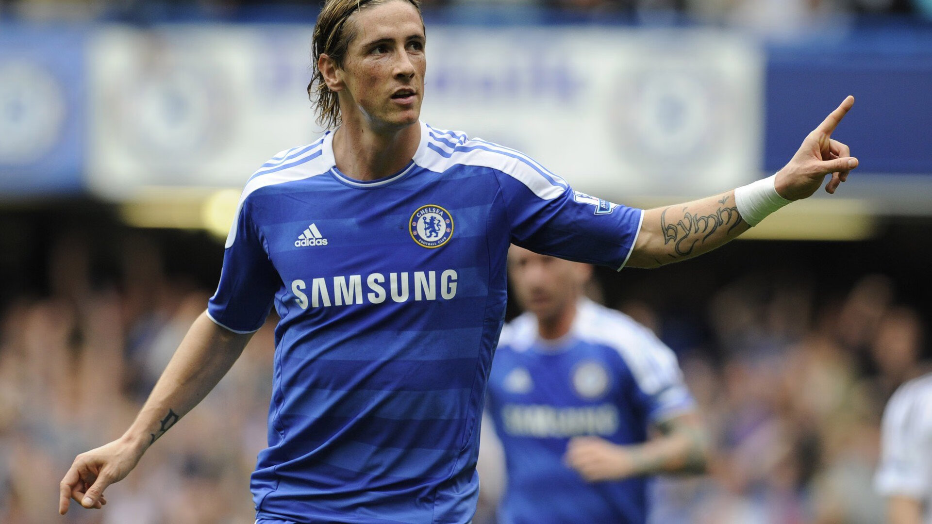 当摩洛哥在绿茵场力克乌克兰,F1领奖台为何传来德里赫特的怒吼?一场横跨现实的系统漏洞