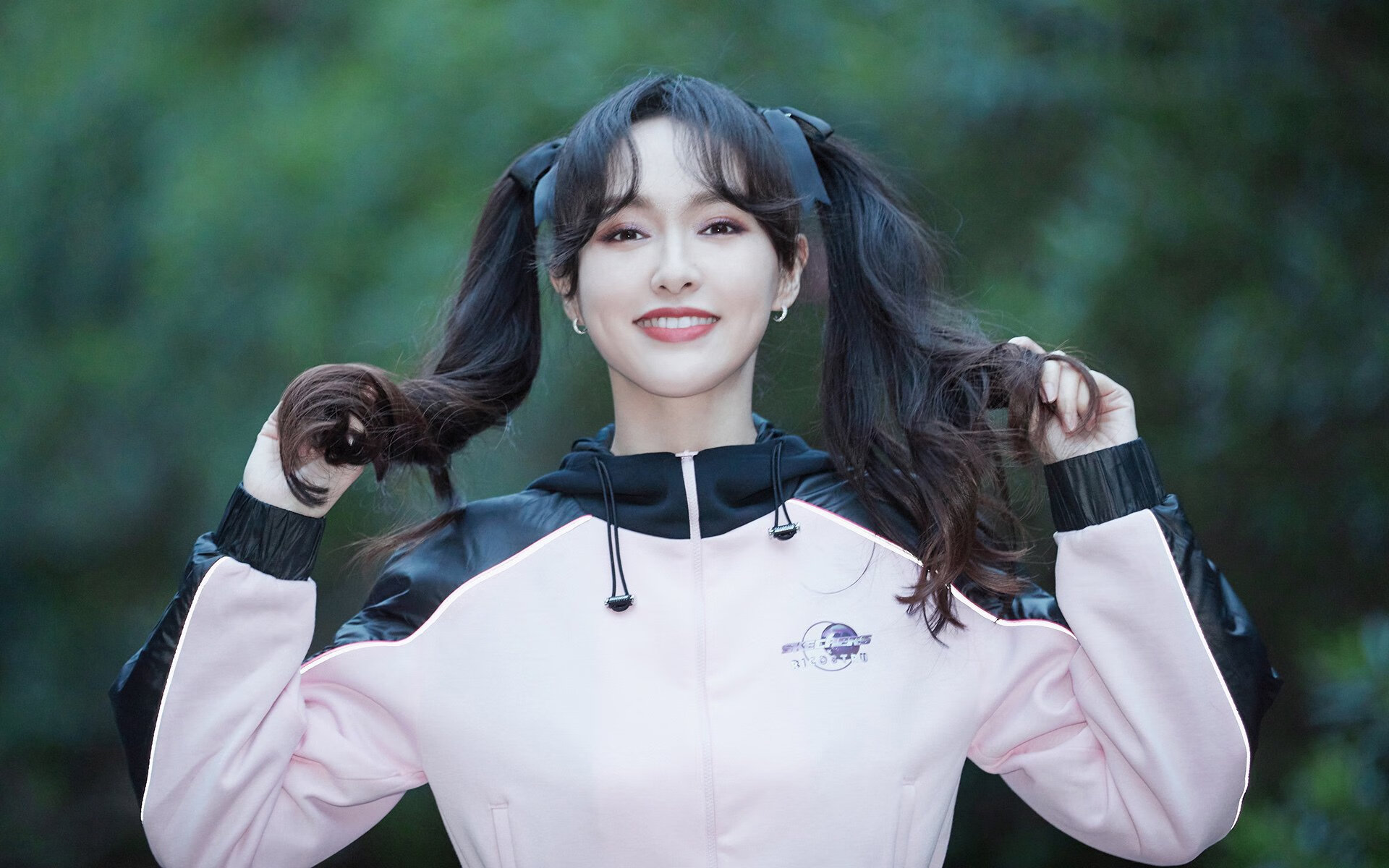 一道闪电划破威斯特法伦，当克瓦拉茨赫利亚的锋芒照亮多特蒙德的铁血